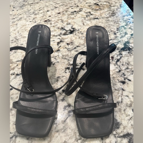 Streetwear Society Black Strappy heels - Picture 1 of 4